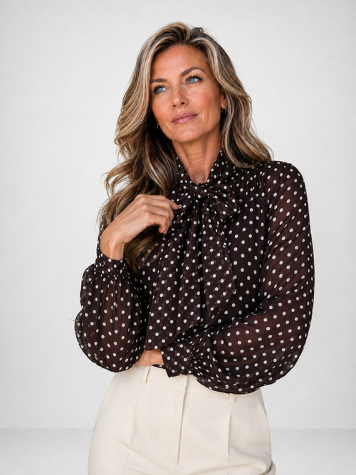Blusa a pois con fiocco