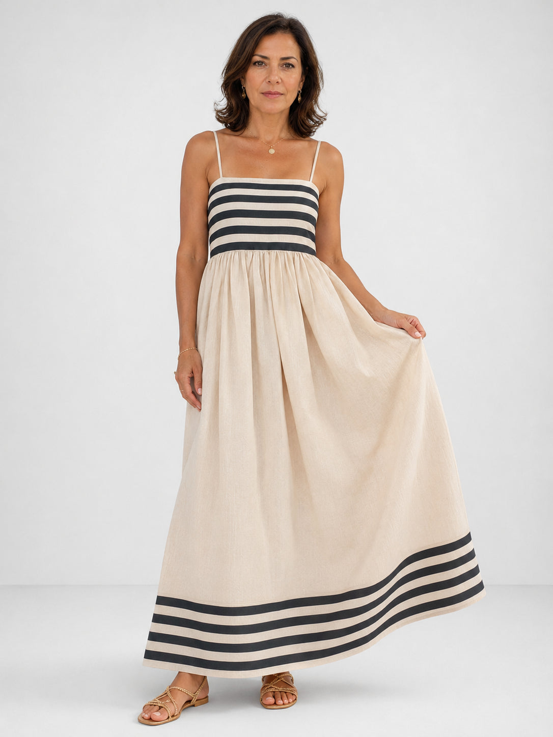 Vestito lungo a righe con spalline