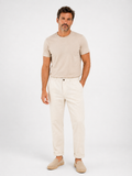 Pantalon lino ligero minimalista