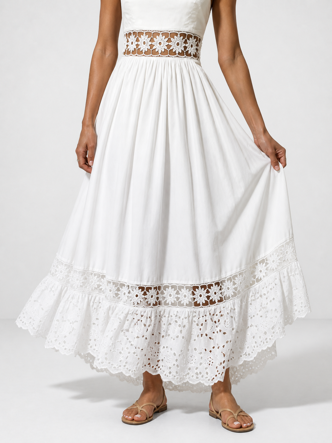 Vestido Largo con Bordado Calado