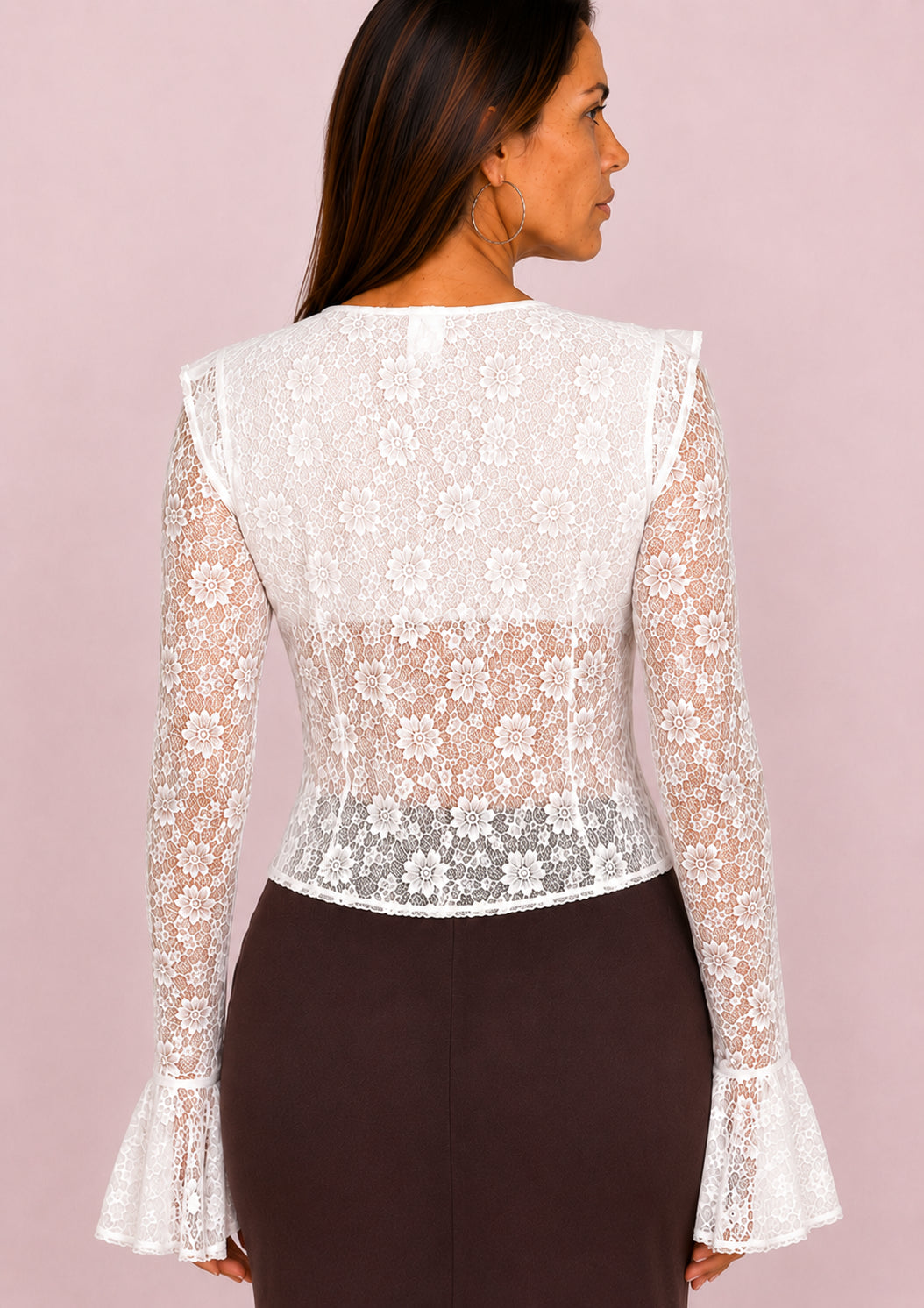 Blusa bianca semitrasparente in pizzo